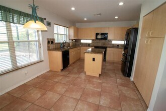5552 NW 125th Terrace in Coral Springs, FL - Building Photo - Building Photo