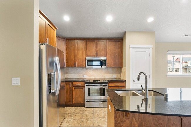 2121 N Country Vista Blvd in Liberty Lake, WA - Building Photo - Building Photo