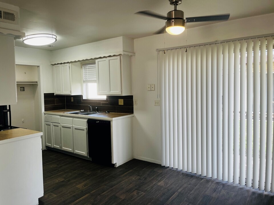 Golf Park in Wichita, KS - Building Photo