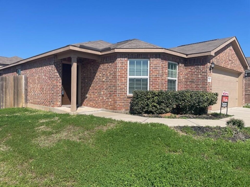 328 Spanish Stone Dr in Katy, TX - Building Photo