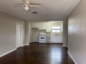 1303 Chico Ct in Killeen, TX - Building Photo - Building Photo