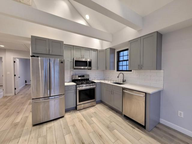 21-44-44 74th St in Astoria, NY - Building Photo