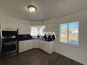 602 Canton in San Antonio, TX - Building Photo - Building Photo