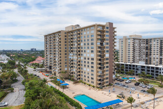 Royal Coast Condominium in Pompano Beach, FL - Building Photo - Building Photo