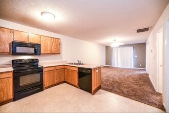 Cardinal Creek in Elizabethtown, KY - Building Photo - Building Photo