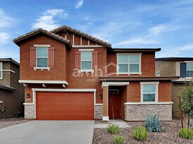 658 W Bosal Dr in Gilbert, AZ - Building Photo