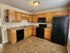 248 Executive Ave in Clarksville, TN - Building Photo - Building Photo
