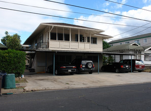 816 Lukepane Ave in Honolulu, HI - Building Photo - Building Photo