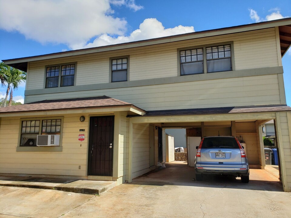 94-222-222 Kaiholena Pl in Waipahu, HI - Building Photo