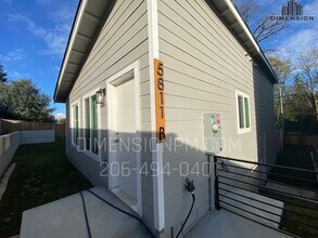5811 27th St NE in Tacoma, WA - Building Photo - Building Photo