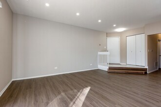 1505 Mercury Dr in Schaumburg, IL - Building Photo - Building Photo