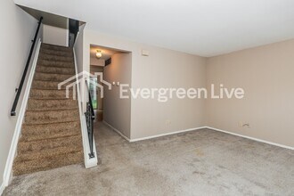 8053 Mt Aetna St in Huber Heights, OH - Building Photo - Building Photo