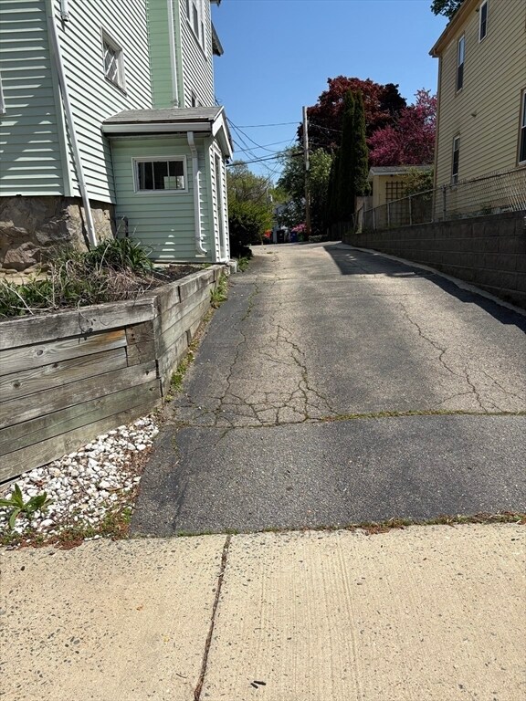 27 Knoll St in Boston, MA - Building Photo - Building Photo