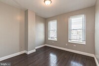 1837 E Harold St photo'