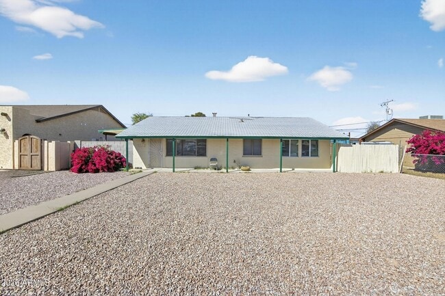 property at 1113 N Coolidge Ave