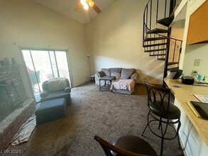 2660 Daines Dr in Las Vegas, NV - Building Photo - Building Photo
