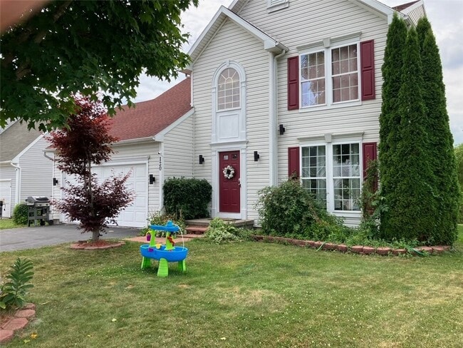 property at 120 Hummingbird Way