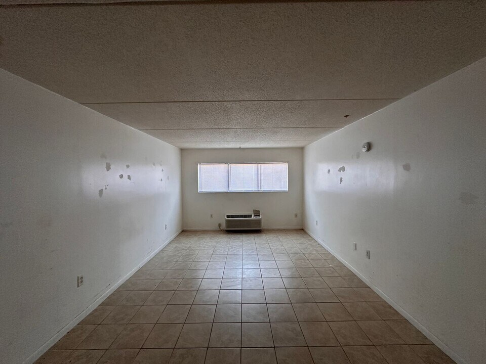 452 Racine Dr in Wilmington, NC - Building Photo