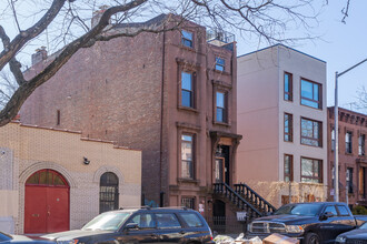 626 Madison St in Brooklyn, NY - Building Photo - Building Photo