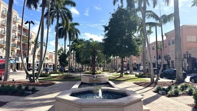 951 De Soto Rd, Unit 326 in Boca Raton, FL - Building Photo - Building Photo