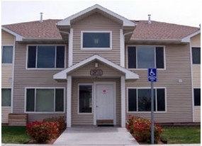 Holbrook Court in Holbrook, AZ - Building Photo