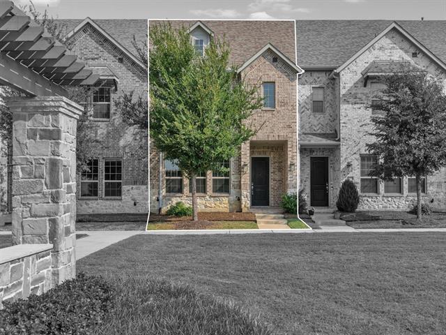 1455 Perrin Ln. in Farmers Branch, TX - Foto de edificio - Building Photo
