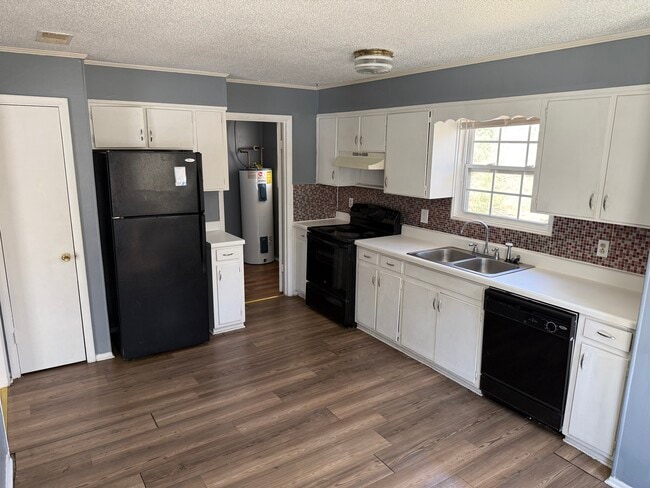 1209 Cherokee Rd in Jasper, AL - Building Photo - Building Photo