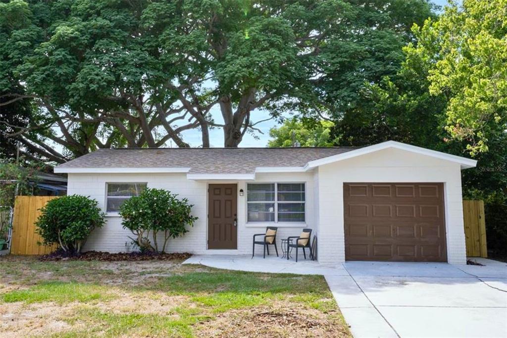 4060 29th St N in St. Petersburg, FL - Building Photo