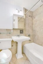 Hudson Street, Unit 03 in New York, NY - Building Photo - Building Photo