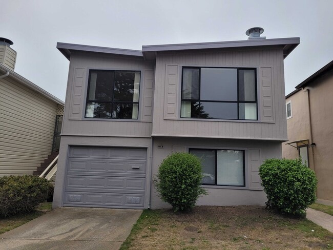 property at 54 Edgemont Dr