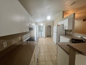 10128 Dean Chase Blvd in Orlando, FL - Building Photo - Building Photo