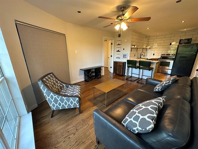 property at 18333 Roehampton Dr