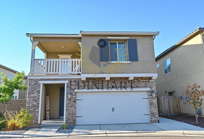 property at 893 Fir St W