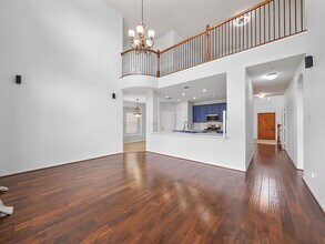25718 Westbourne Dr in Katy, TX - Building Photo - Building Photo