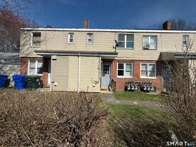 33 Cannon Rd in East Hartford, CT - Building Photo