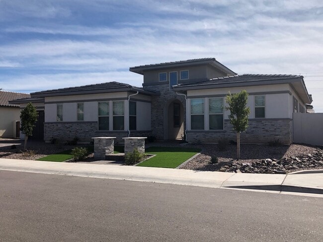 1949 E Bellflower Ct in Gilbert, AZ - Building Photo - Building Photo