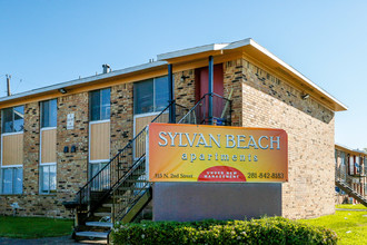 Gateway Grove in La Porte, TX - Foto de edificio - Building Photo