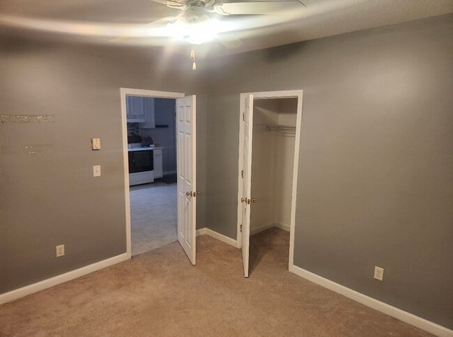 10 Holman St in Attleboro, MA - Building Photo - Building Photo