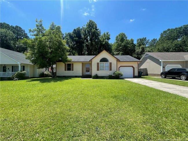 5587 Arapahoe Ct in Fayetteville, NC - Building Photo - Building Photo