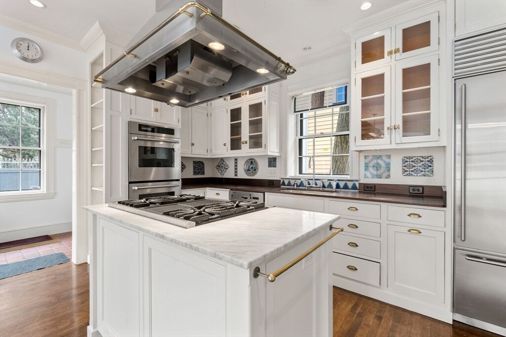 15 Hilliard St in Cambridge, MA - Building Photo