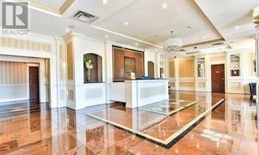 6 Rosebank Dr in Toronto, ON - Building Photo - Building Photo