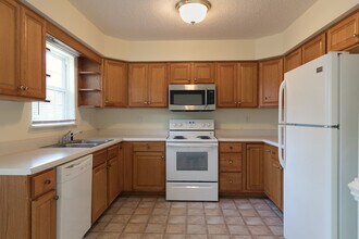 3041 Dixon Rd in Durham, NC - Foto de edificio - Building Photo