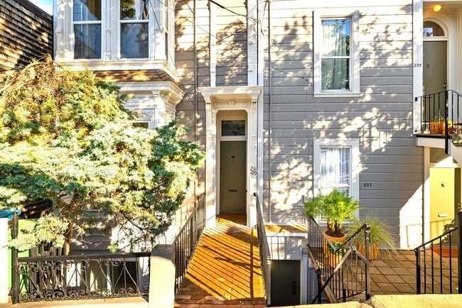 property at 231 Mississippi St