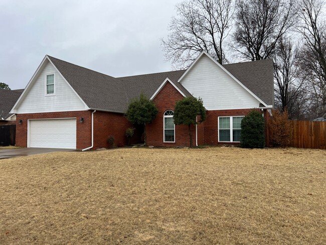 property at 1404 Dexter St