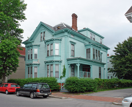 295 Spring St in Portland, ME - Foto de edificio - Building Photo