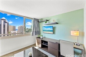 445 Seaside Ave in Honolulu, HI - Building Photo - Building Photo