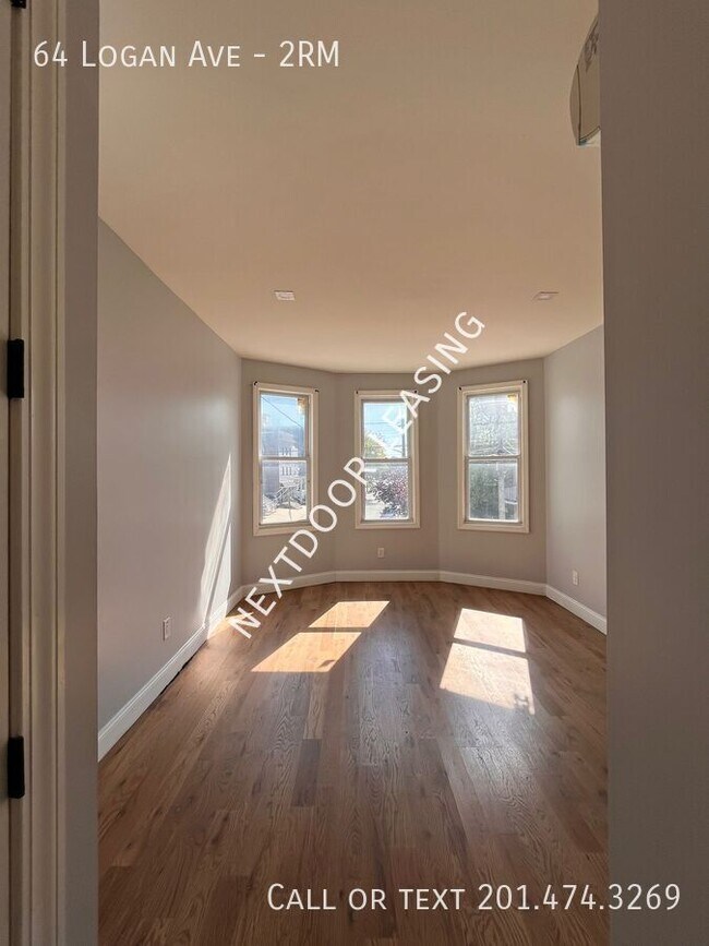 64 Logan Ave in Jersey City, NJ - Building Photo - Building Photo