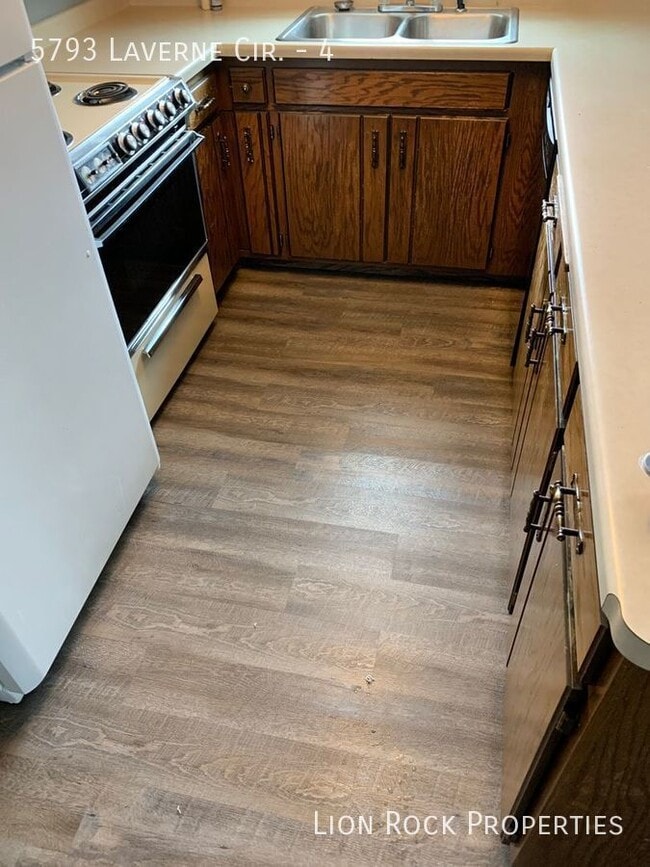 property at 5793 Laverne Cir N