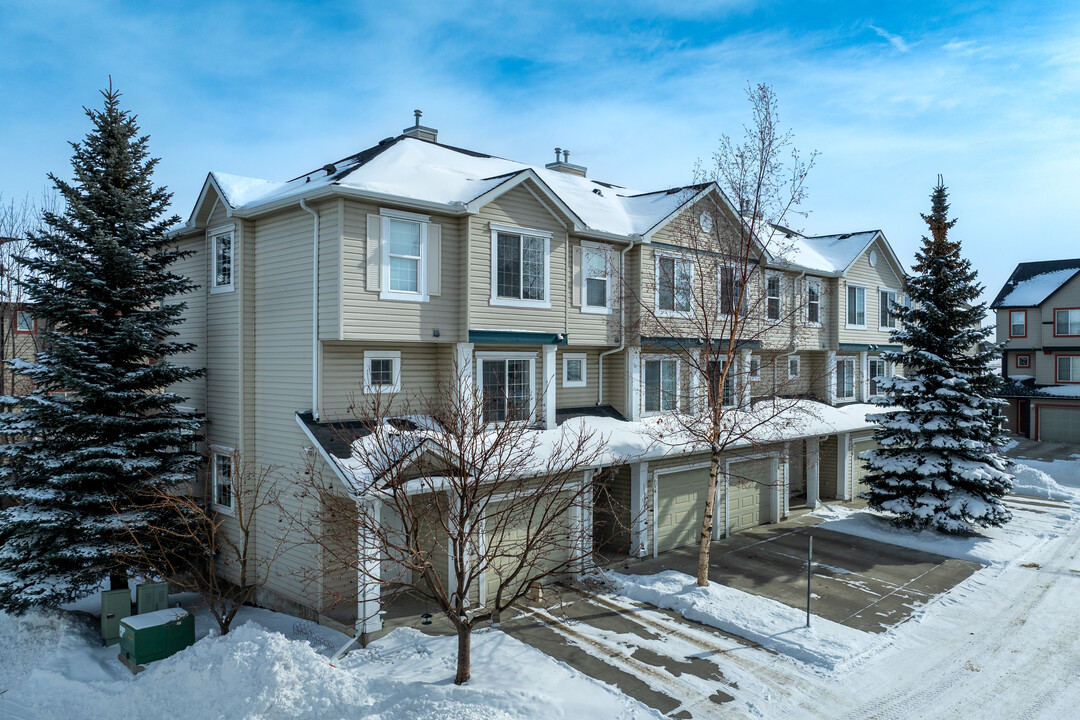 Copperfield Village in Calgary, AB - Building Photo