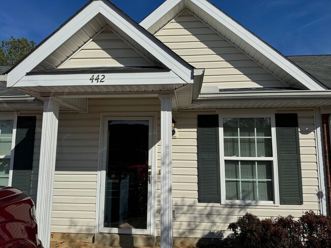 property at 442 Flowing Creek Dr